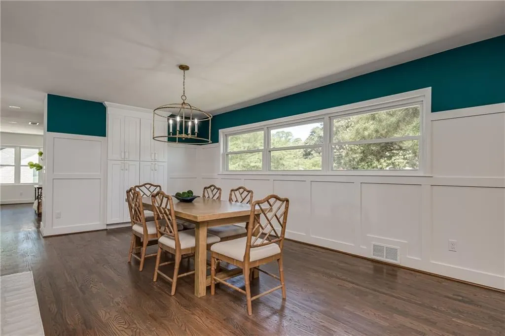 705 Glenforest Road, Atlanta, Georgia 30328, 4 Bedrooms Bedrooms, ,3 BathroomsBathrooms,Residential,Sold,705 Glenforest Road,6878599