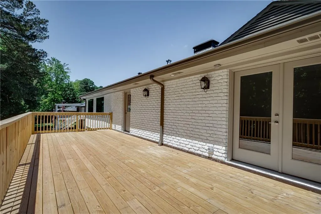 705 Glenforest Road, Atlanta, Georgia 30328, 4 Bedrooms Bedrooms, ,3 BathroomsBathrooms,Residential,Sold,705 Glenforest Road,6878599