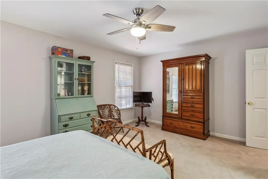 1004 Dunwoody Chace, Atlanta, Georgia 30328, 3 Bedrooms Bedrooms, ,3 BathroomsBathrooms,Residential,Sold,1004 Dunwoody Chace,7400208