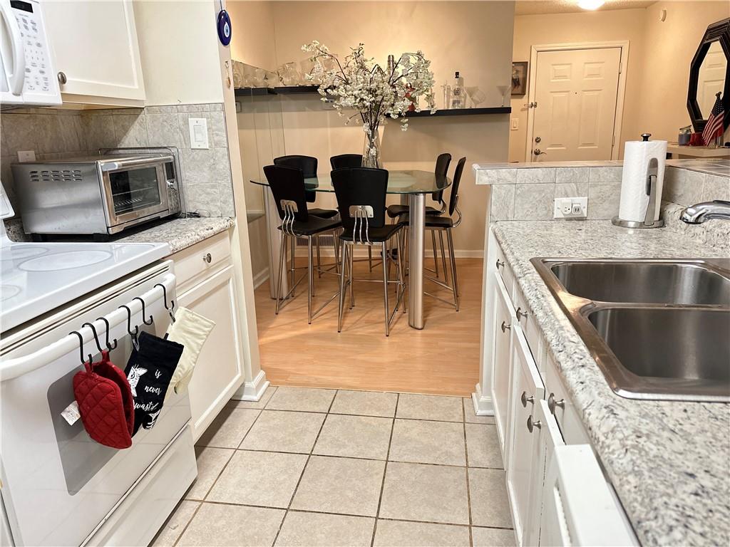 6308 Santa Fe Parkway, Atlanta, Georgia 30350, 2 Bedrooms Bedrooms, ,2 BathroomsBathrooms,Residential,Sold,6308 Santa Fe Parkway,7259700