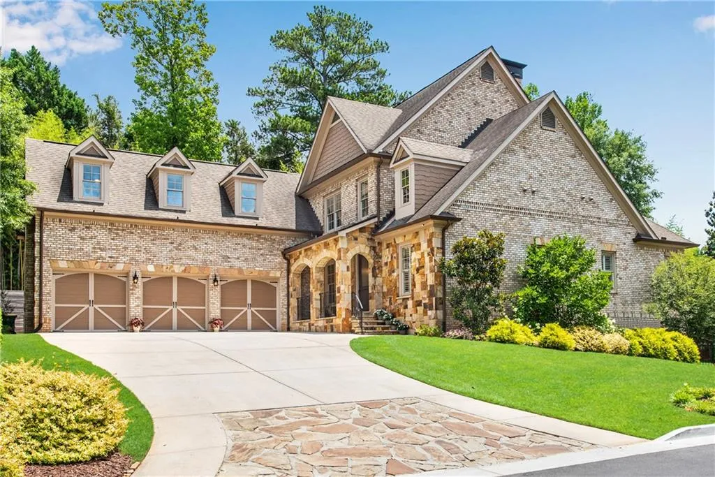 671 Windsor Parkway, Sandy Springs, Georgia 30342, 7 Bedrooms Bedrooms, ,5 BathroomsBathrooms,Residential,Sold,671 Windsor Parkway,7080784