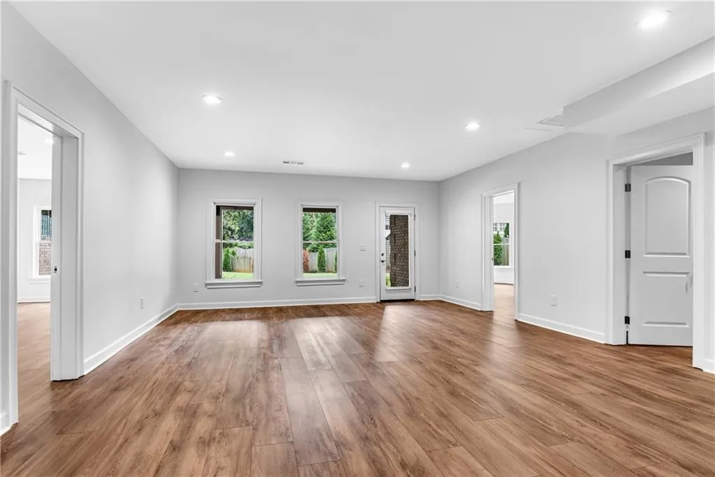 671 Windsor Parkway, Sandy Springs, Georgia 30342, 7 Bedrooms Bedrooms, ,5 BathroomsBathrooms,Residential,Sold,671 Windsor Parkway,7080784