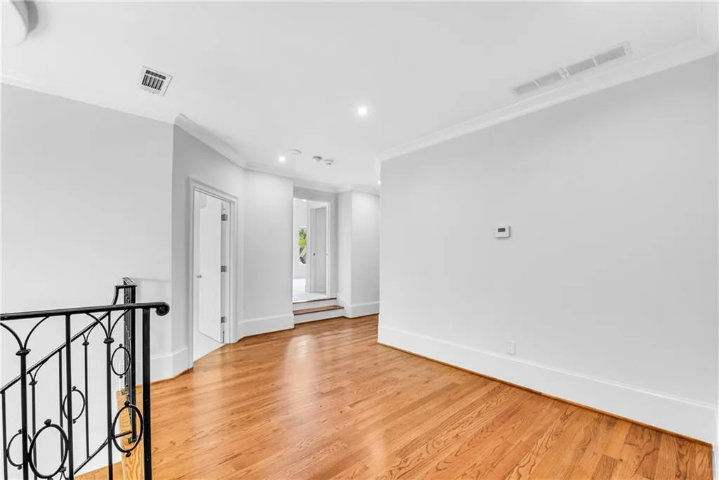 671 Windsor Parkway, Sandy Springs, Georgia 30342, 7 Bedrooms Bedrooms, ,5 BathroomsBathrooms,Residential,Sold,671 Windsor Parkway,7080784