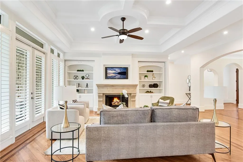 671 Windsor Parkway, Sandy Springs, Georgia 30342, 7 Bedrooms Bedrooms, ,5 BathroomsBathrooms,Residential,Sold,671 Windsor Parkway,7080784