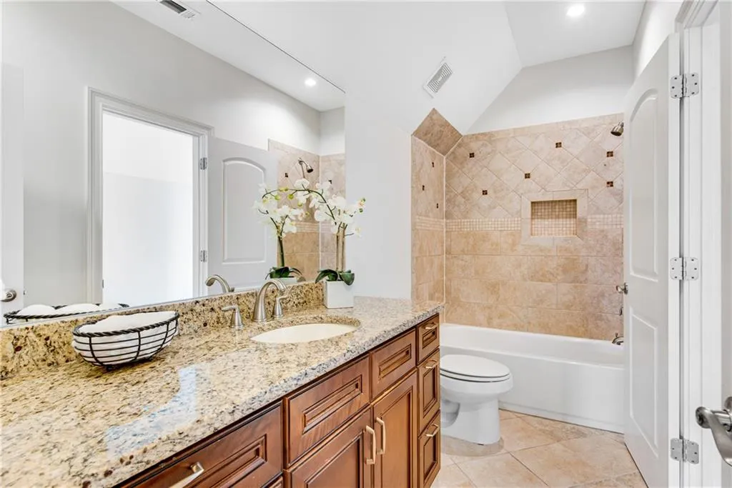 671 Windsor Parkway, Sandy Springs, Georgia 30342, 7 Bedrooms Bedrooms, ,5 BathroomsBathrooms,Residential,Sold,671 Windsor Parkway,7080784