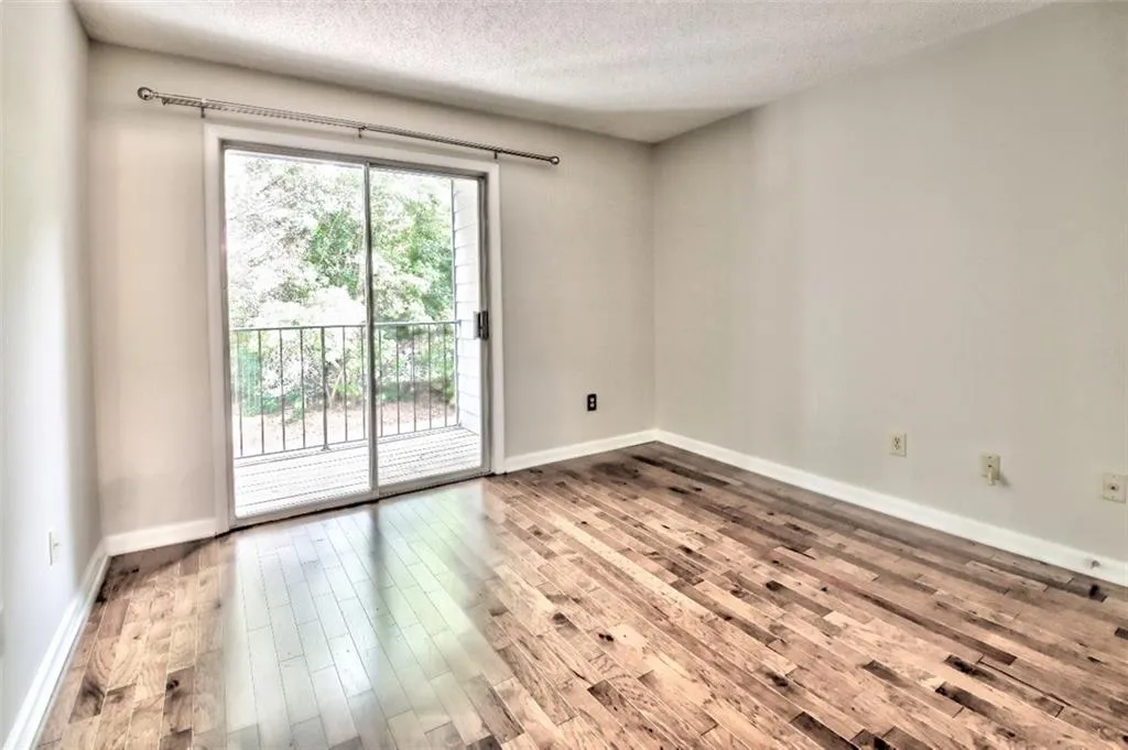 408 Granville Court, Sandy Springs, Georgia 30328, 1 Bedroom Bedrooms, ,1 BathroomBathrooms,Residential,Sold,408 Granville Court,7231862