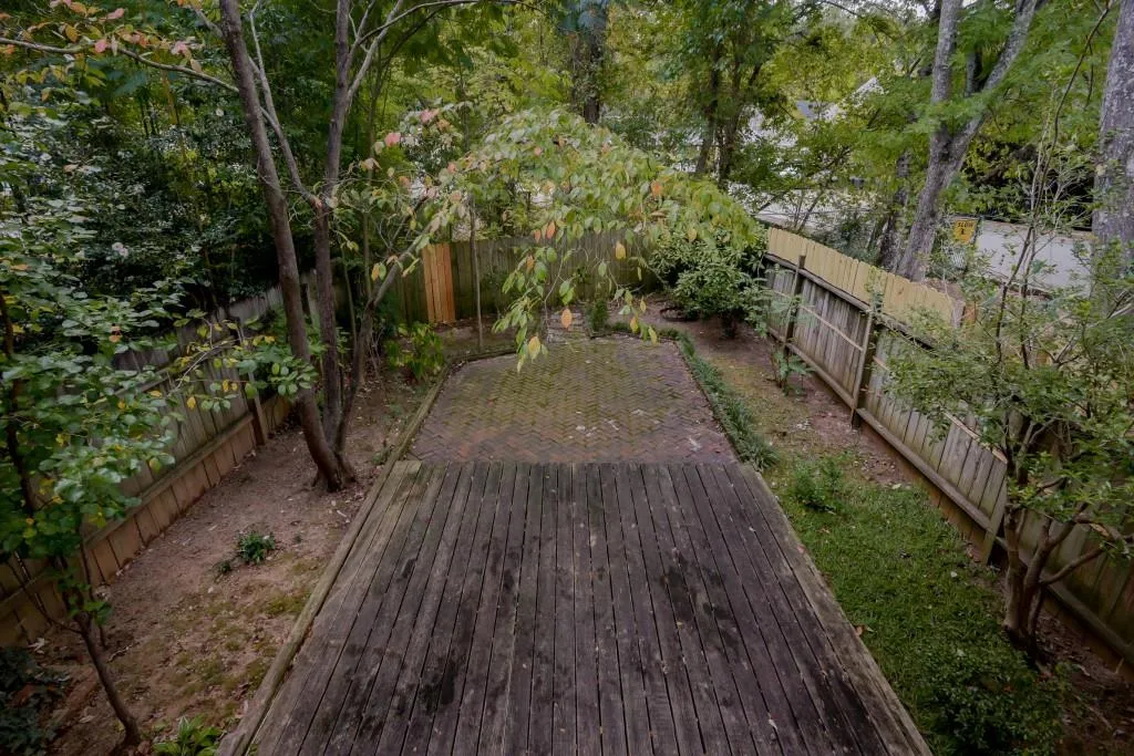 145 Northwood Drive Unit P-12, Atlanta, Georgia 30342, 3 Bedrooms Bedrooms, ,2 BathroomsBathrooms,Residential,Sold,145 Northwood Drive Unit P-12,5767231