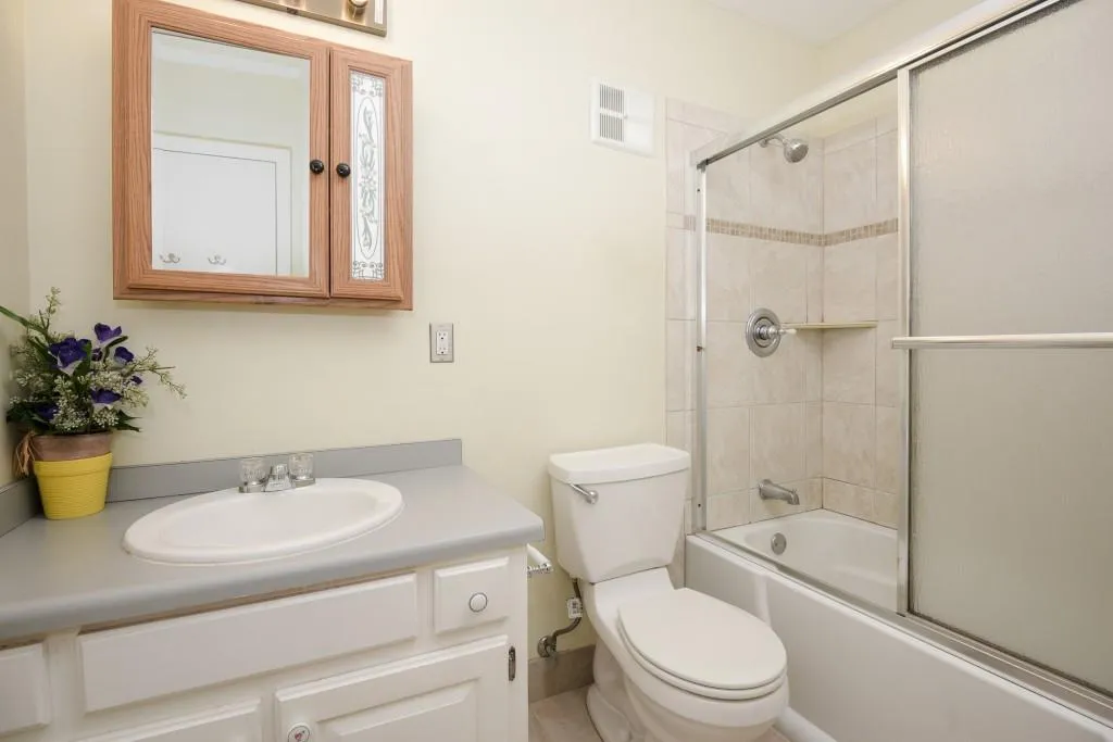 145 Northwood Drive Unit P-12, Atlanta, Georgia 30342, 3 Bedrooms Bedrooms, ,2 BathroomsBathrooms,Residential,Sold,145 Northwood Drive Unit P-12,5767231