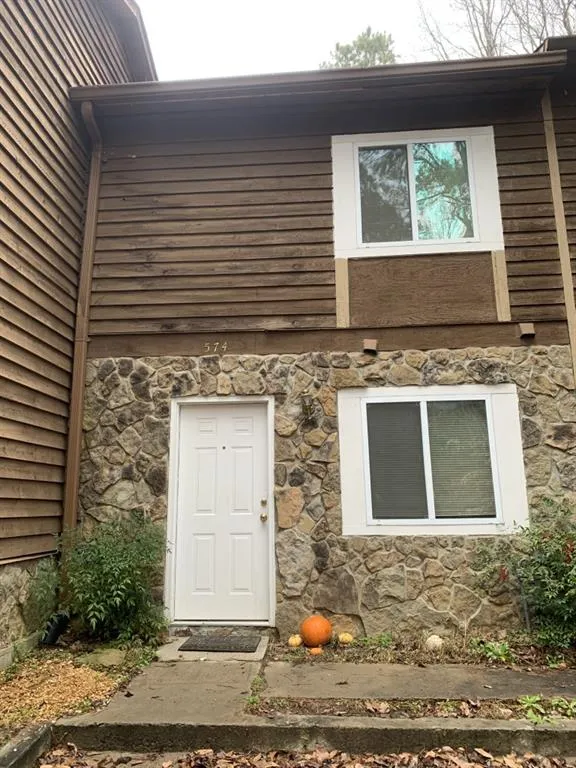 574 Northridge Crossing Drive, Sandy Springs, Georgia 30350, 2 Bedrooms Bedrooms, ,2 BathroomsBathrooms,Residential,Sold,574 Northridge Crossing Drive,6686438