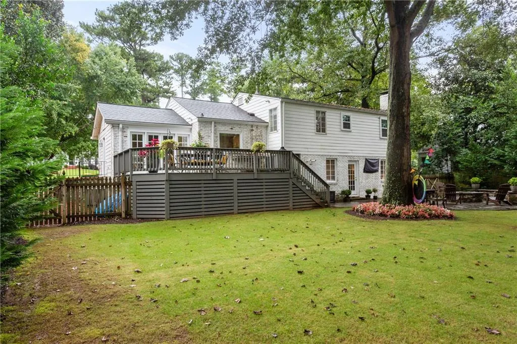 465 Pine Forest Road, Sandy Springs, Georgia 30342, 3 Bedrooms Bedrooms, ,2 BathroomsBathrooms,Residential,Sold,465 Pine Forest Road,6947146