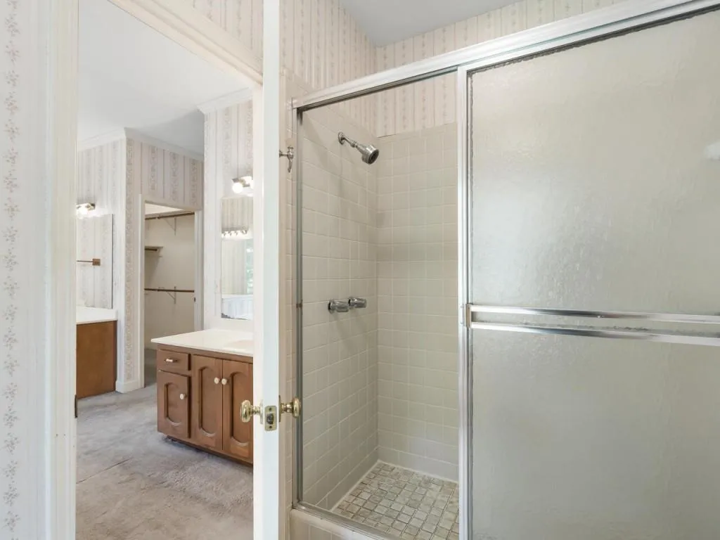 120 Classic Cove, Sandy Springs, Georgia 30350, 6 Bedrooms Bedrooms, ,4 BathroomsBathrooms,Residential,Sold,120 Classic Cove,6877039