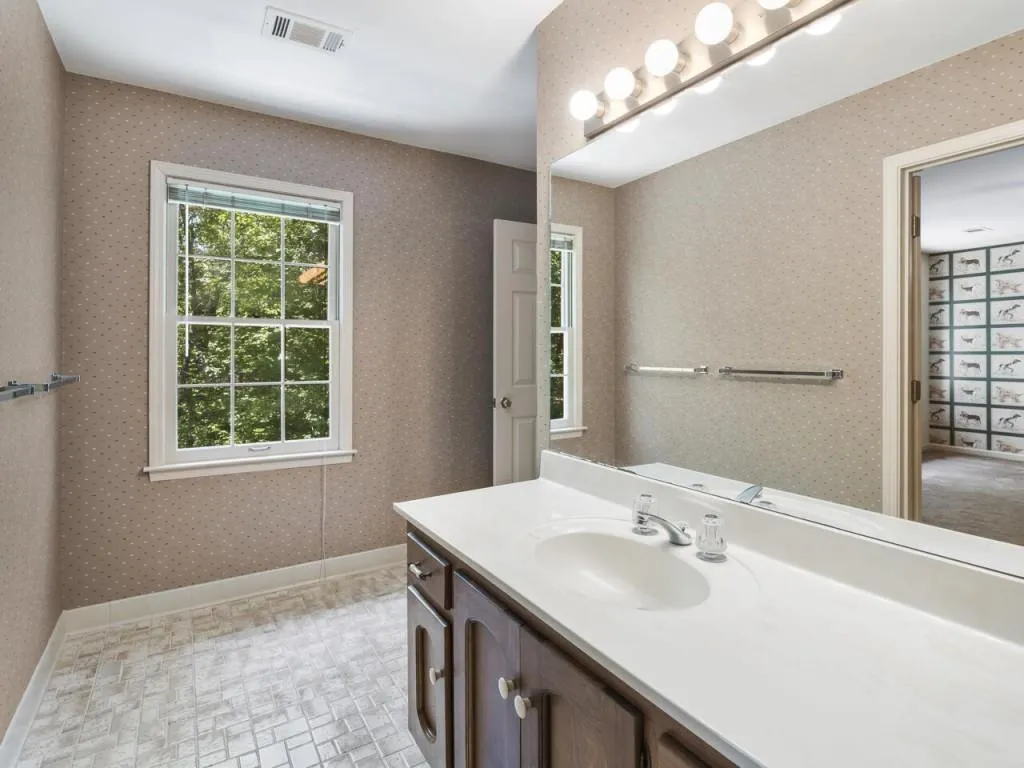 120 Classic Cove, Sandy Springs, Georgia 30350, 6 Bedrooms Bedrooms, ,4 BathroomsBathrooms,Residential,Sold,120 Classic Cove,6877039