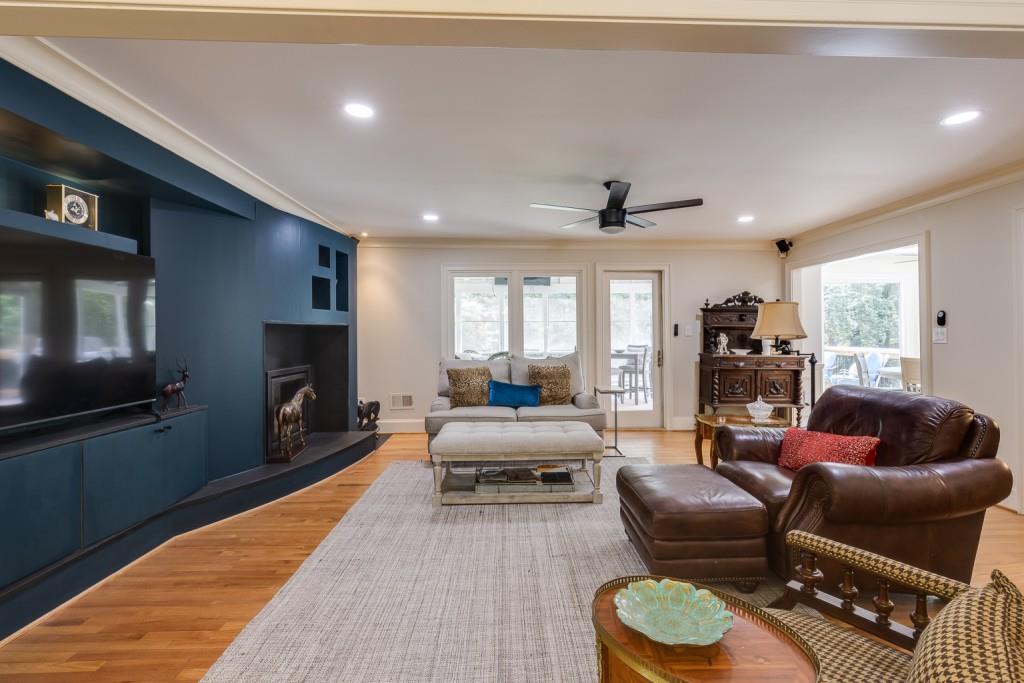 555 Valley Hall Drive, Sandy Springs, Georgia 30350, 6 Bedrooms Bedrooms, ,3 BathroomsBathrooms,Residential,Sold,555 Valley Hall Drive,7258328