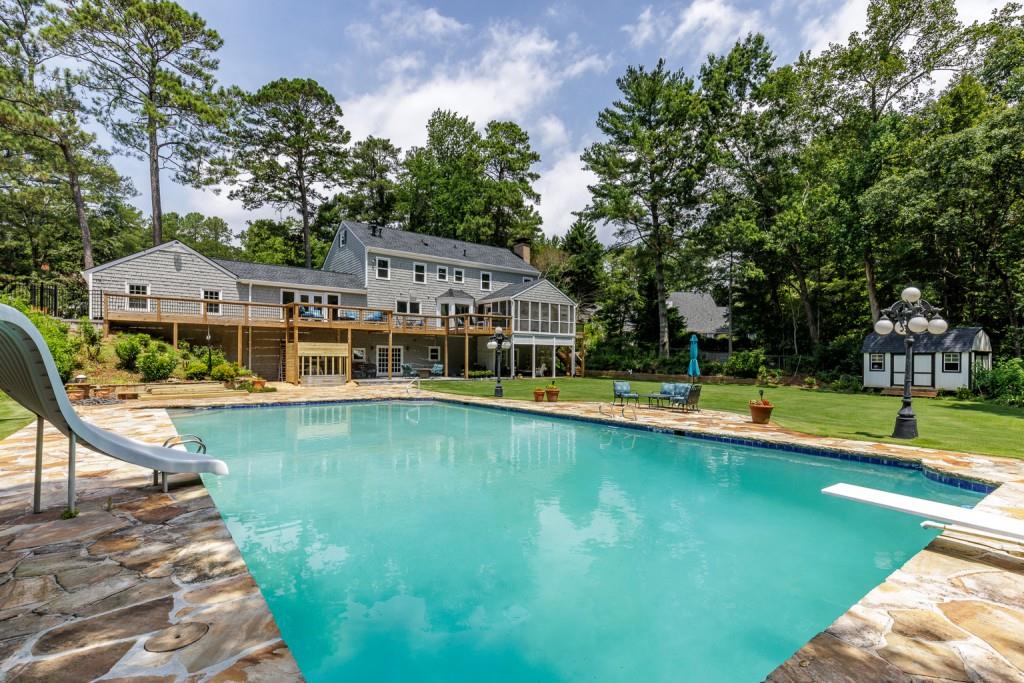 555 Valley Hall Drive, Sandy Springs, Georgia 30350, 6 Bedrooms Bedrooms, ,3 BathroomsBathrooms,Residential,Sold,555 Valley Hall Drive,7258328