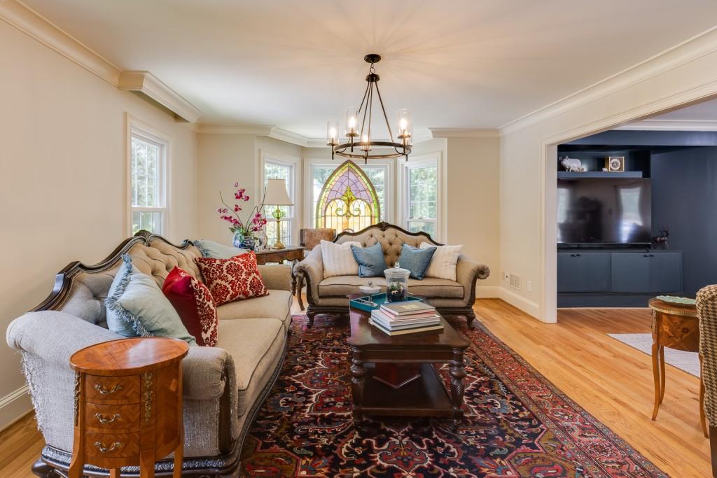 555 Valley Hall Drive, Sandy Springs, Georgia 30350, 6 Bedrooms Bedrooms, ,3 BathroomsBathrooms,Residential,Sold,555 Valley Hall Drive,7258328