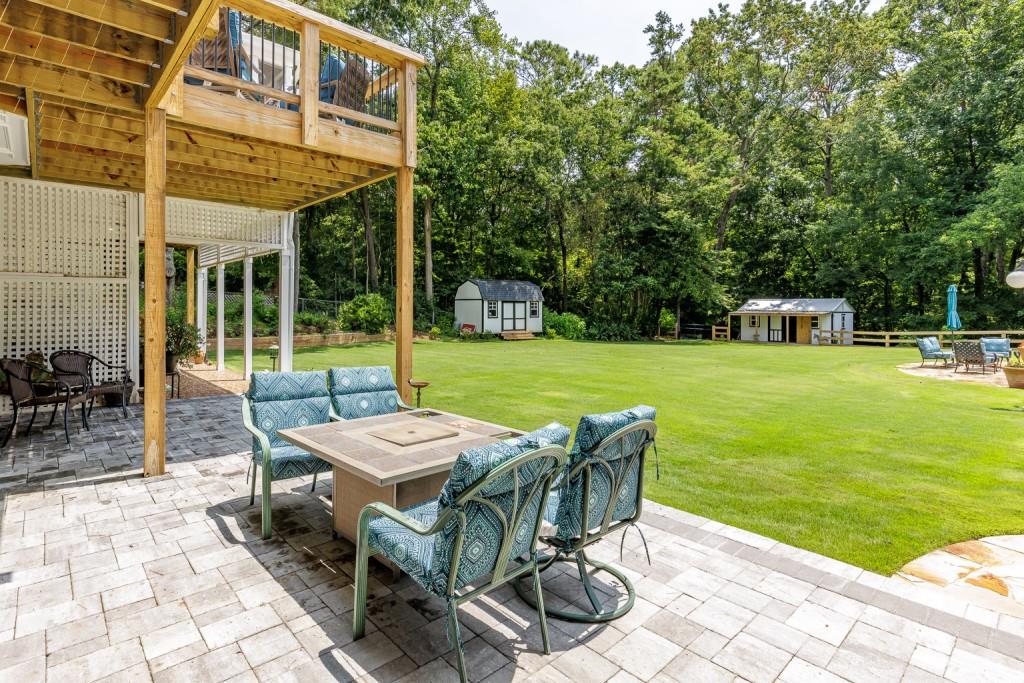 555 Valley Hall Drive, Sandy Springs, Georgia 30350, 6 Bedrooms Bedrooms, ,3 BathroomsBathrooms,Residential,Sold,555 Valley Hall Drive,7258328