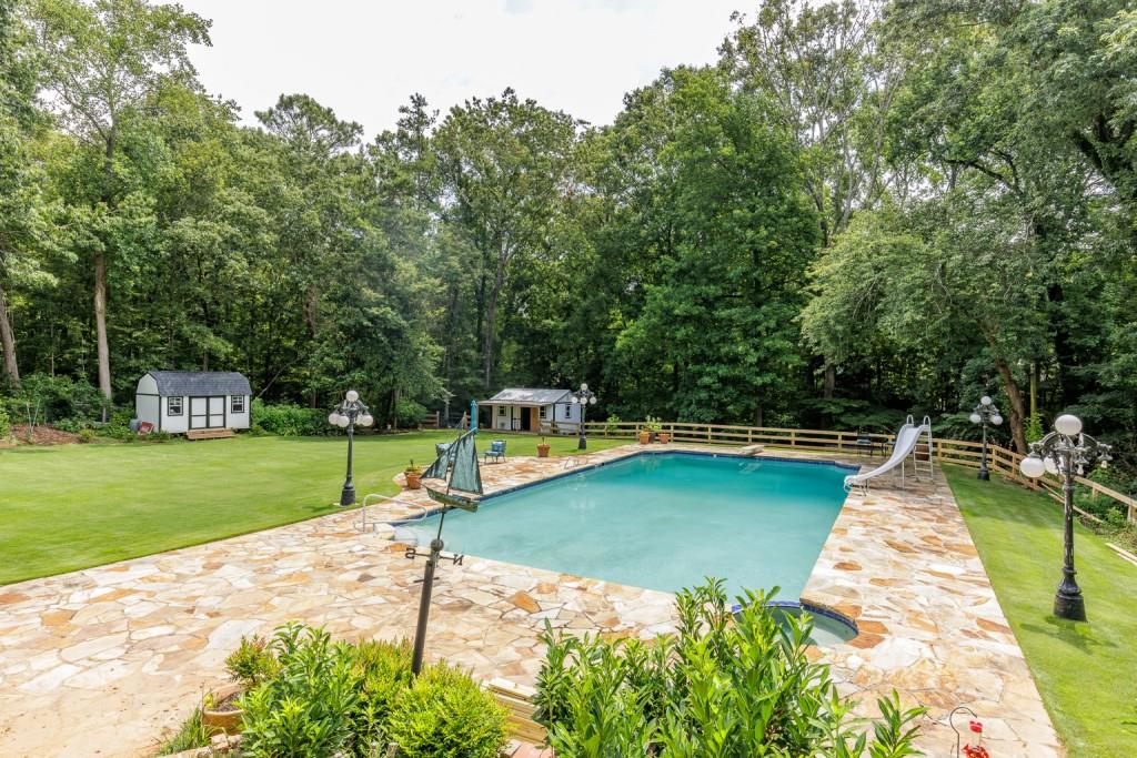 555 Valley Hall Drive, Sandy Springs, Georgia 30350, 6 Bedrooms Bedrooms, ,3 BathroomsBathrooms,Residential,Sold,555 Valley Hall Drive,7258328