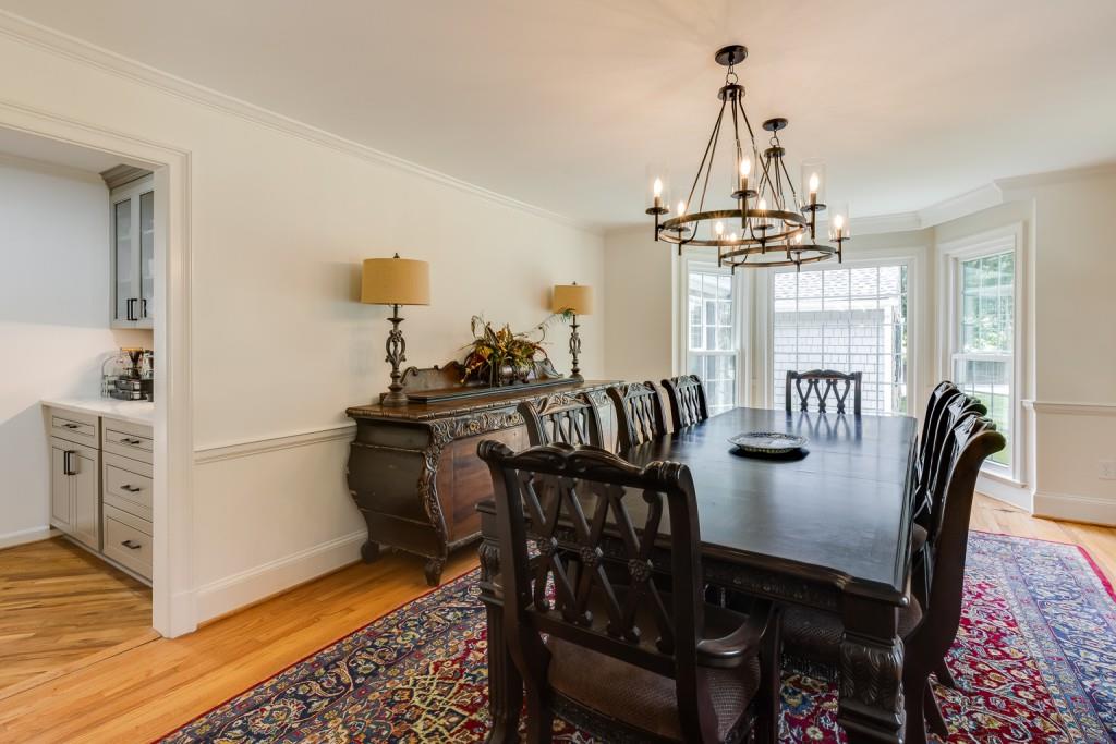 555 Valley Hall Drive, Sandy Springs, Georgia 30350, 6 Bedrooms Bedrooms, ,3 BathroomsBathrooms,Residential,Sold,555 Valley Hall Drive,7258328