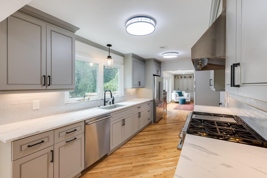 555 Valley Hall Drive, Sandy Springs, Georgia 30350, 6 Bedrooms Bedrooms, ,3 BathroomsBathrooms,Residential,Sold,555 Valley Hall Drive,7258328