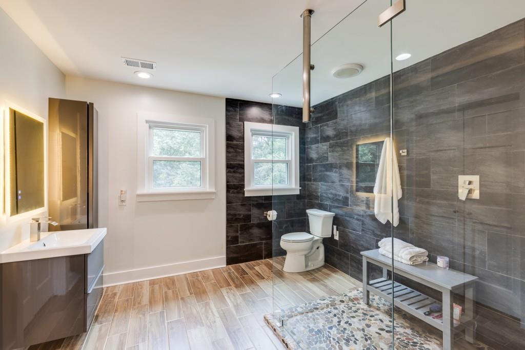 555 Valley Hall Drive, Sandy Springs, Georgia 30350, 6 Bedrooms Bedrooms, ,3 BathroomsBathrooms,Residential,Sold,555 Valley Hall Drive,7258328