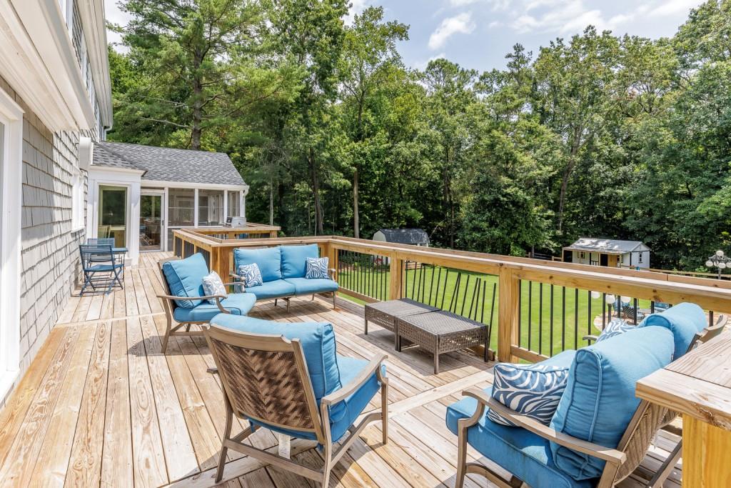 555 Valley Hall Drive, Sandy Springs, Georgia 30350, 6 Bedrooms Bedrooms, ,3 BathroomsBathrooms,Residential,Sold,555 Valley Hall Drive,7258328