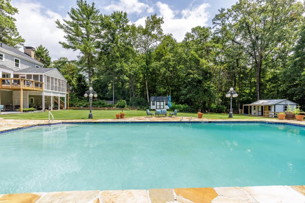 555 Valley Hall Drive, Sandy Springs, Georgia 30350, 6 Bedrooms Bedrooms, ,3 BathroomsBathrooms,Residential,Sold,555 Valley Hall Drive,7258328