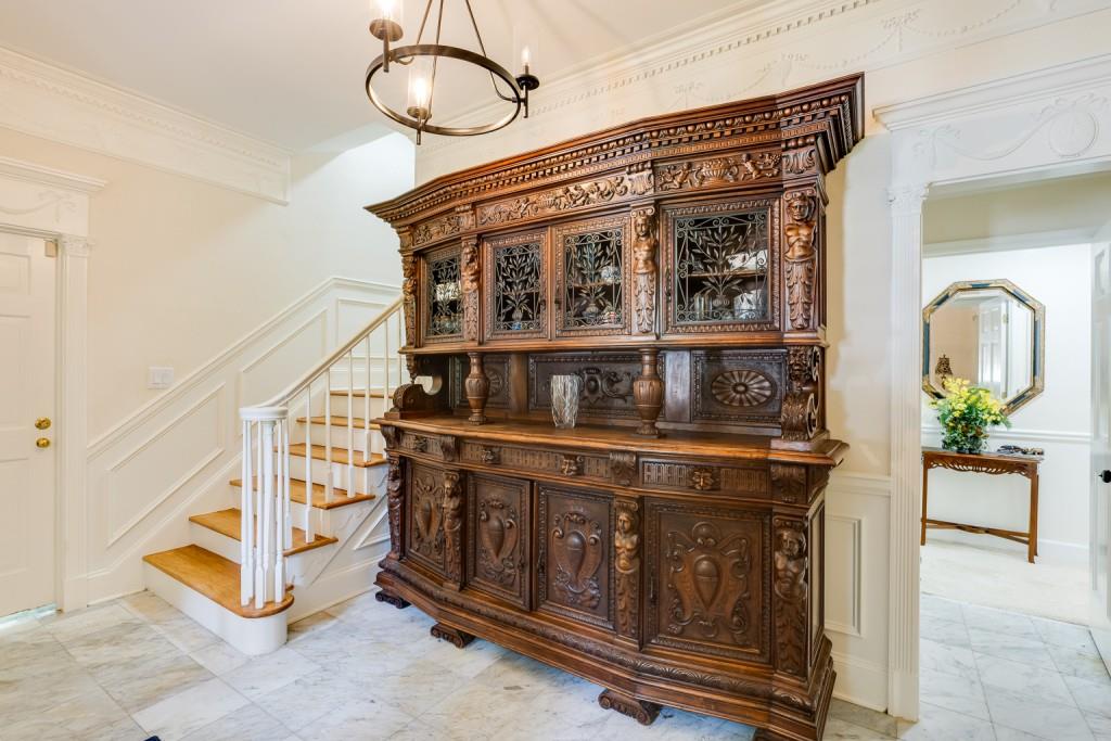 555 Valley Hall Drive, Sandy Springs, Georgia 30350, 6 Bedrooms Bedrooms, ,3 BathroomsBathrooms,Residential,Sold,555 Valley Hall Drive,7258328