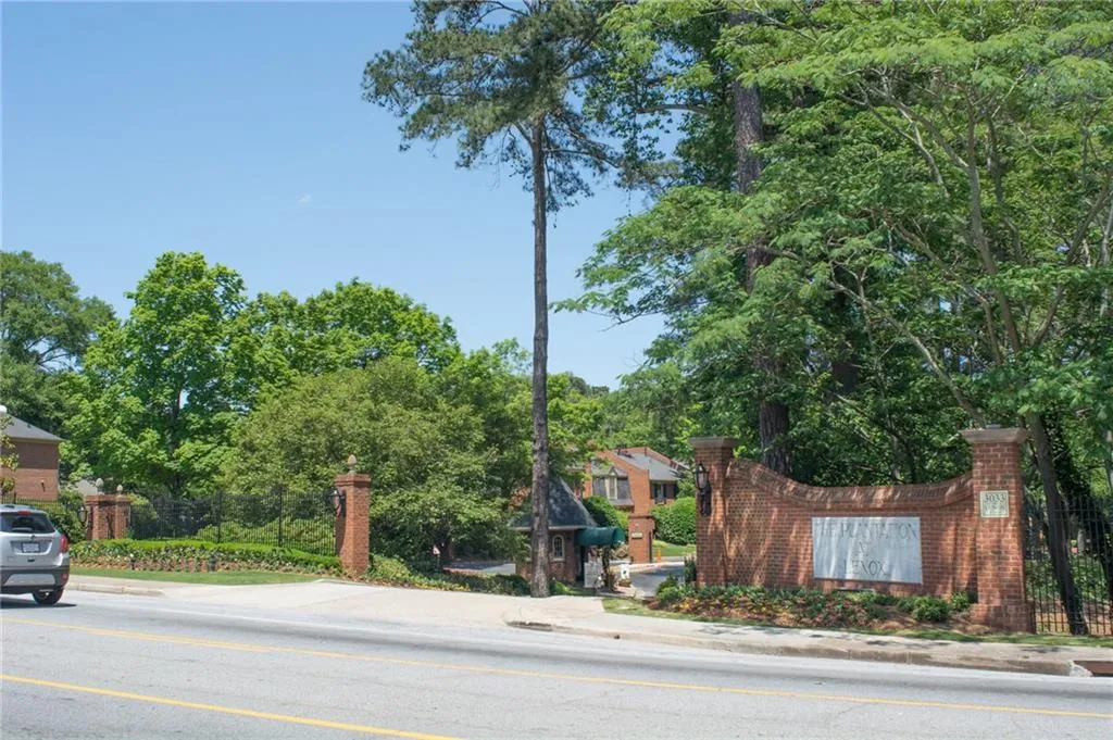 28302 Plantation Drive Unit 302, Atlanta, Georgia 30324, 2 Bedrooms Bedrooms, ,2 BathroomsBathrooms,Residential,Sold,28302 Plantation Drive Unit 302,5693344