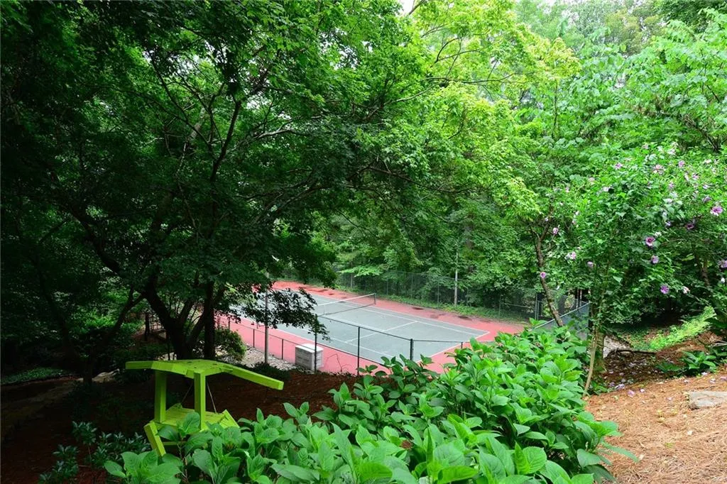 1295 Heards Ferry Road Nw, Sandy Springs, Georgia 30328, 6 Bedrooms Bedrooms, ,6 BathroomsBathrooms,Residential,Sold,1295 Heards Ferry Road Nw,5895583