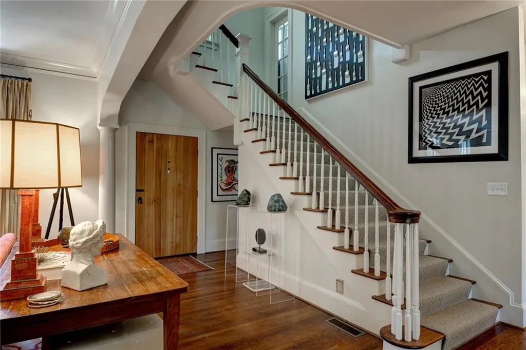 1295 Heards Ferry Road Nw, Sandy Springs, Georgia 30328, 6 Bedrooms Bedrooms, ,6 BathroomsBathrooms,Residential,Sold,1295 Heards Ferry Road Nw,5895583