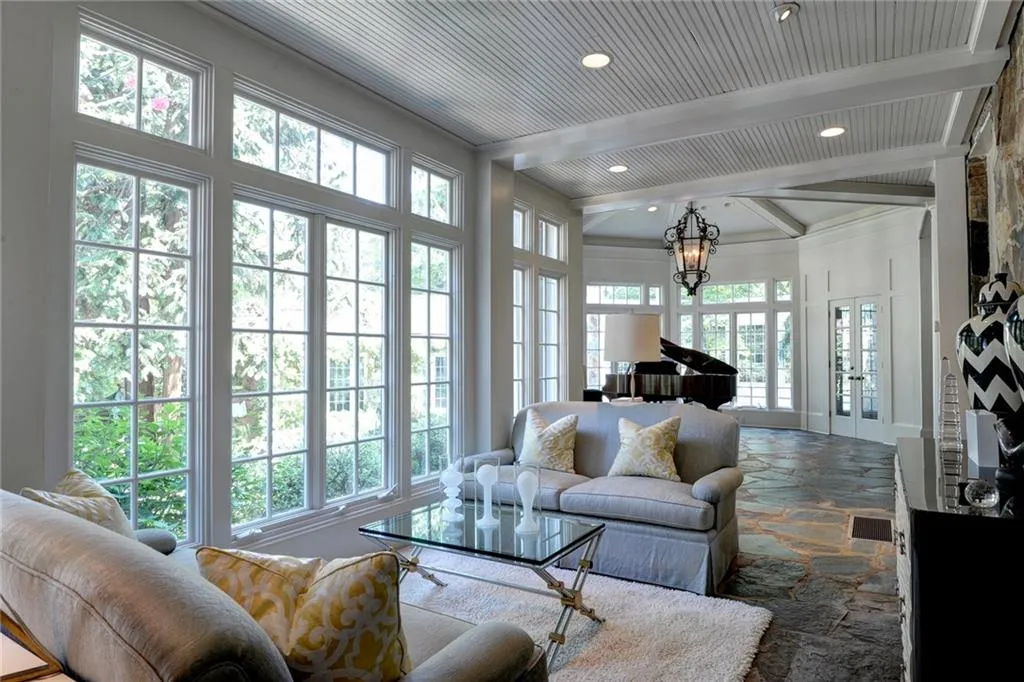 1295 Heards Ferry Road Nw, Sandy Springs, Georgia 30328, 6 Bedrooms Bedrooms, ,6 BathroomsBathrooms,Residential,Sold,1295 Heards Ferry Road Nw,5895583