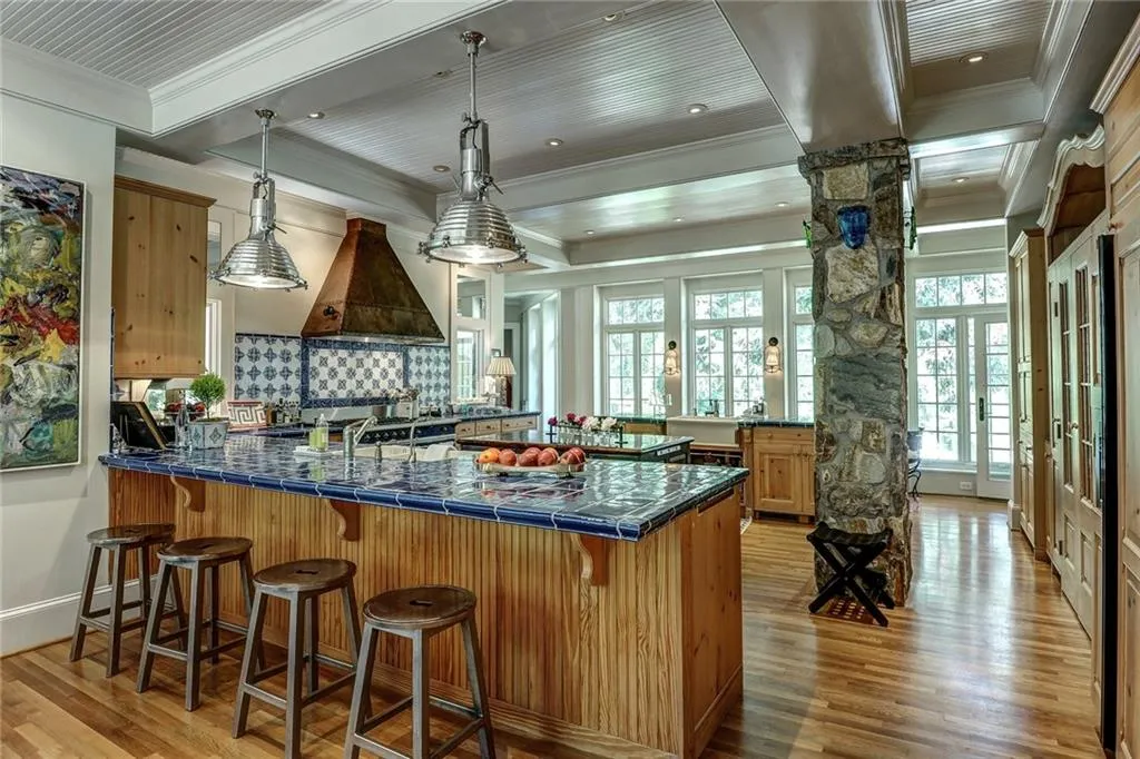 1295 Heards Ferry Road Nw, Sandy Springs, Georgia 30328, 6 Bedrooms Bedrooms, ,6 BathroomsBathrooms,Residential,Sold,1295 Heards Ferry Road Nw,5895583