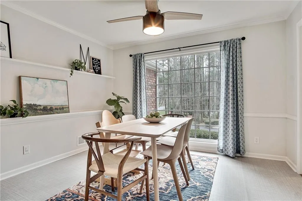 7160 Twin Branch Road, Atlanta, Georgia 30328, 4 Bedrooms Bedrooms, ,3 BathroomsBathrooms,Residential,Sold,7160 Twin Branch Road,6662374