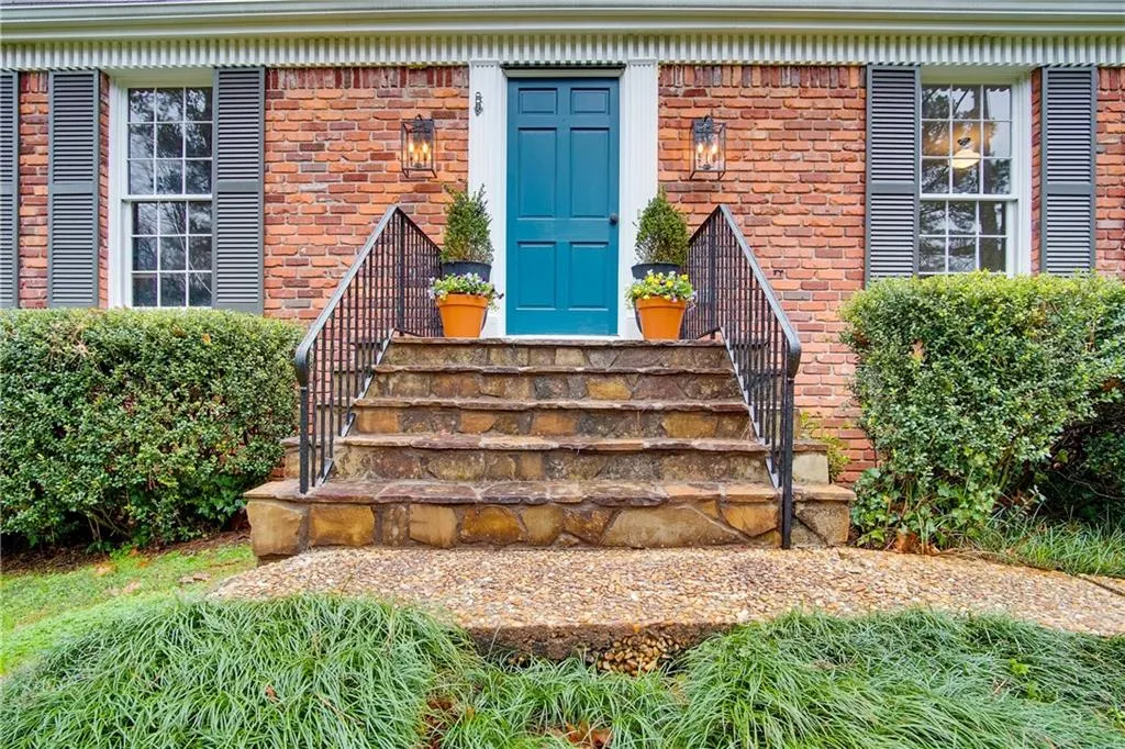 7160 Twin Branch Road, Atlanta, Georgia 30328, 4 Bedrooms Bedrooms, ,3 BathroomsBathrooms,Residential,Sold,7160 Twin Branch Road,6662374