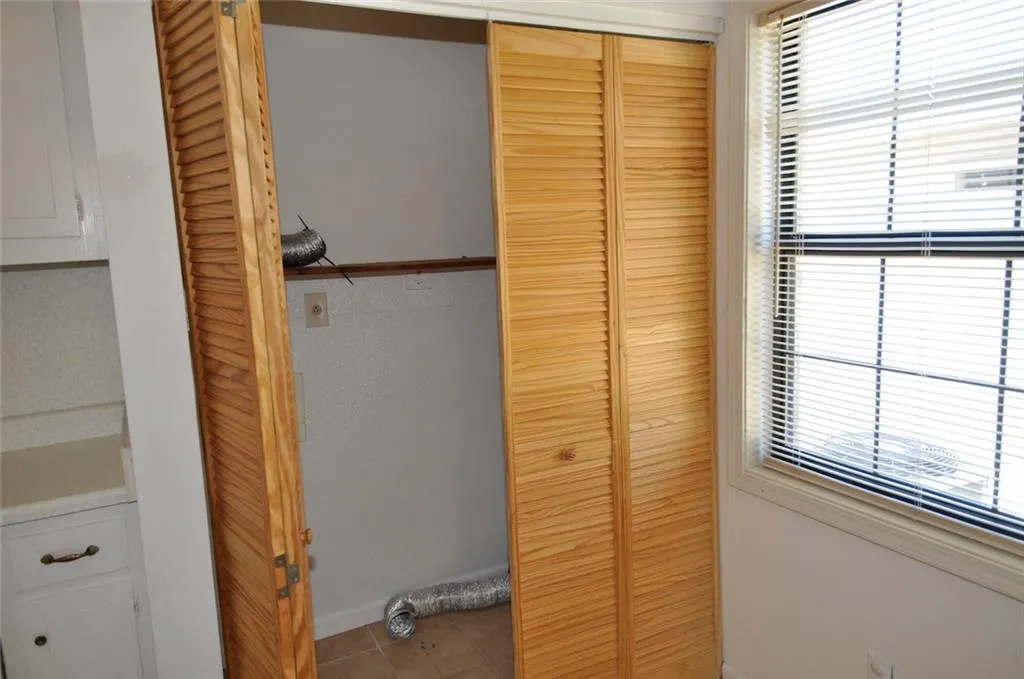 340 Winding River Drive Unit H, Sandy Springs, Georgia 30350, 3 Bedrooms Bedrooms, ,2 BathroomsBathrooms,Residential,Sold,340 Winding River Drive Unit H,6832562