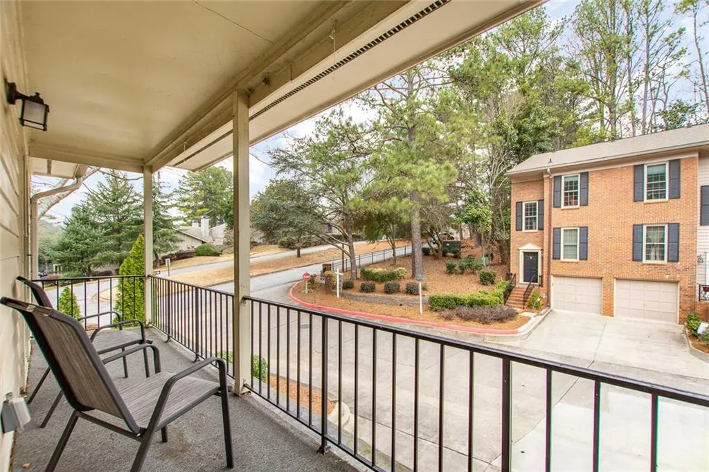 201 Brandywine Circle, Sandy Springs, Georgia 30350, 4 Bedrooms Bedrooms, ,3 BathroomsBathrooms,Residential,Sold,201 Brandywine Circle,6124673