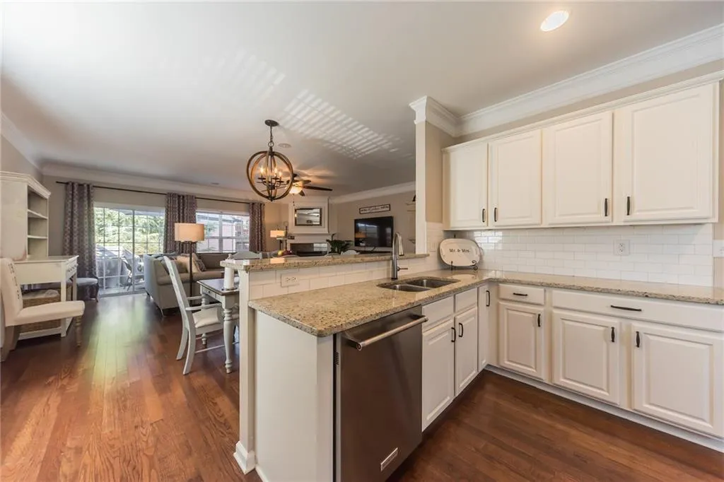 7840 Kiverton Place, Atlanta, Georgia 30350, 3 Bedrooms Bedrooms, ,3 BathroomsBathrooms,Residential,Sold,7840 Kiverton Place,6505469