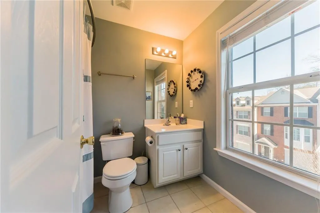 7840 Kiverton Place, Atlanta, Georgia 30350, 3 Bedrooms Bedrooms, ,3 BathroomsBathrooms,Residential,Sold,7840 Kiverton Place,6505469