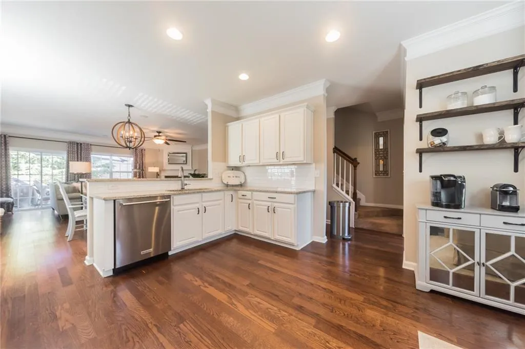 7840 Kiverton Place, Atlanta, Georgia 30350, 3 Bedrooms Bedrooms, ,3 BathroomsBathrooms,Residential,Sold,7840 Kiverton Place,6505469