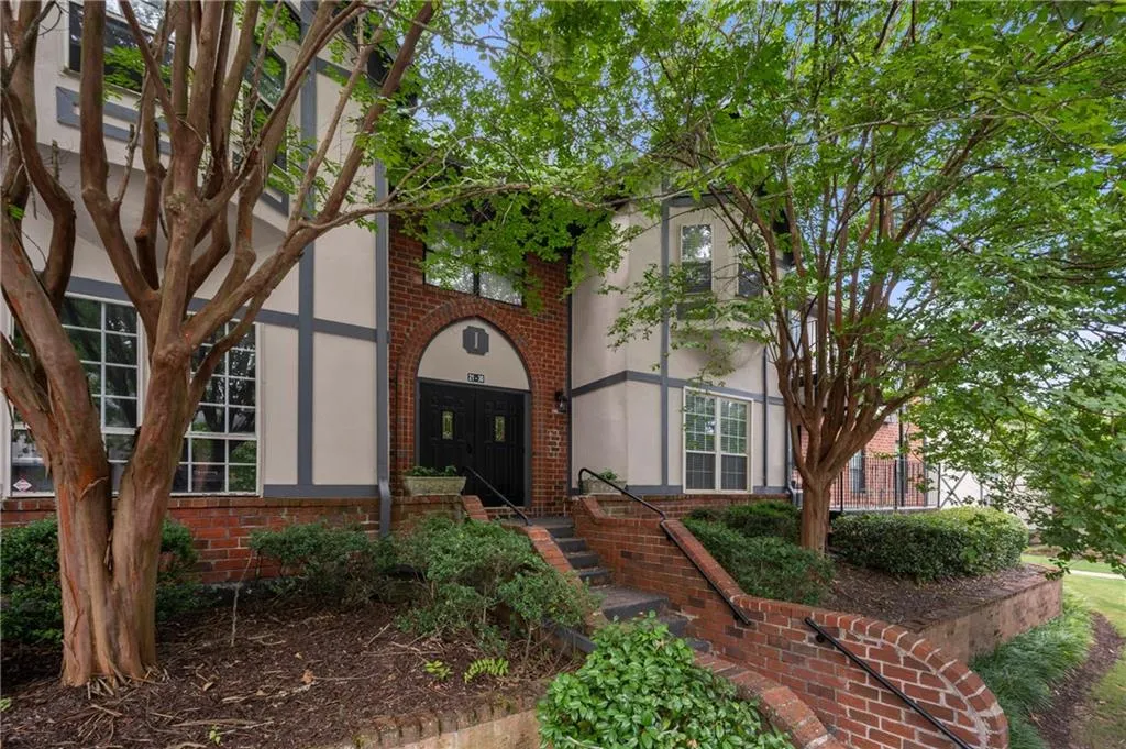 6851 Roswell Road Unit I29, Atlanta, Georgia 30328, 3 Bedrooms Bedrooms, ,2 BathroomsBathrooms,Residential,For Sale,6851 Roswell Road Unit I29,7506762