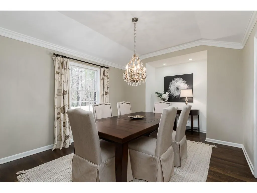 5240 Green Oak Court, Atlanta, Georgia 30327, 5 Bedrooms Bedrooms, ,4 BathroomsBathrooms,Residential,Sold,5240 Green Oak Court,6690924