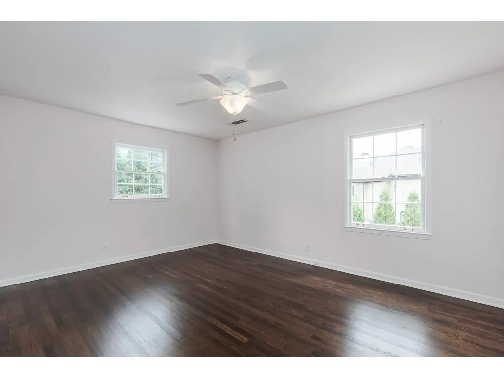 5240 Green Oak Court, Atlanta, Georgia 30327, 5 Bedrooms Bedrooms, ,4 BathroomsBathrooms,Residential,Sold,5240 Green Oak Court,6690924