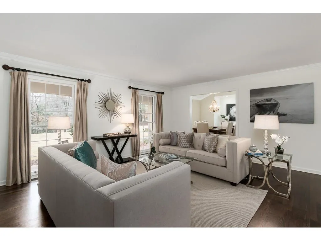 5240 Green Oak Court, Atlanta, Georgia 30327, 5 Bedrooms Bedrooms, ,4 BathroomsBathrooms,Residential,Sold,5240 Green Oak Court,6690924