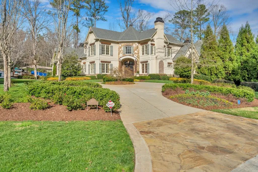 655 Colebrook Court, Sandy Springs, Georgia 30327, 7 Bedrooms Bedrooms, ,8 BathroomsBathrooms,Residential,Sold,655 Colebrook Court,6509497