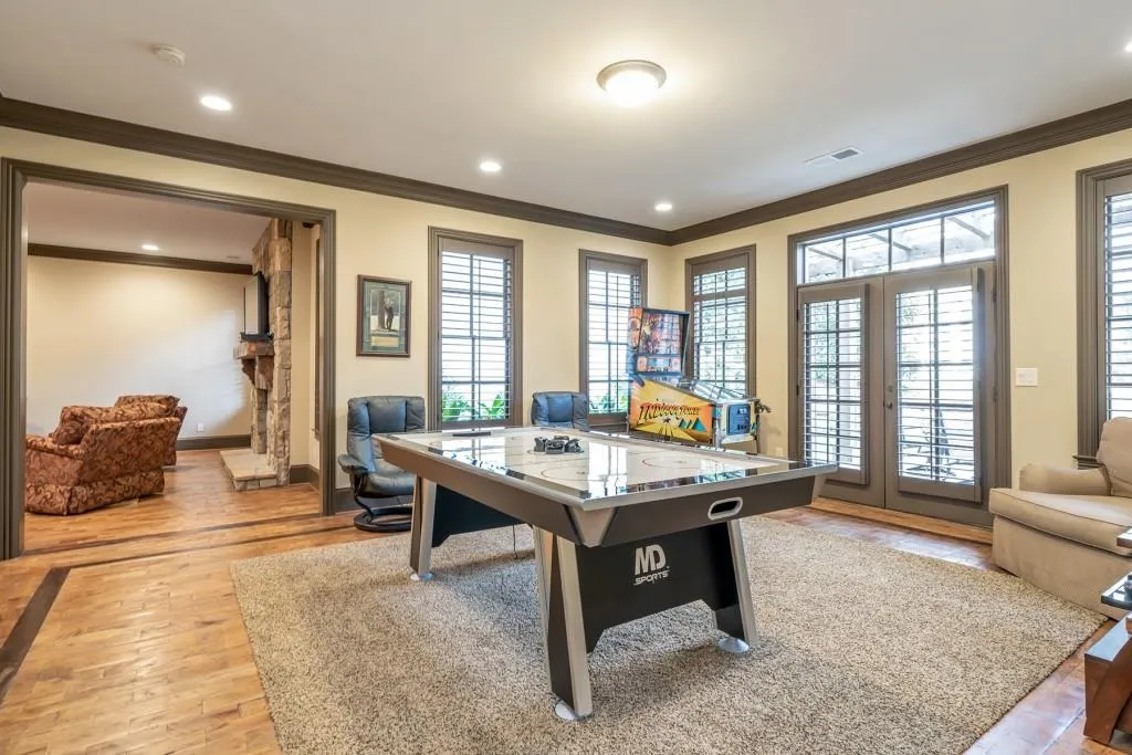 655 Colebrook Court, Sandy Springs, Georgia 30327, 7 Bedrooms Bedrooms, ,8 BathroomsBathrooms,Residential,Sold,655 Colebrook Court,6509497