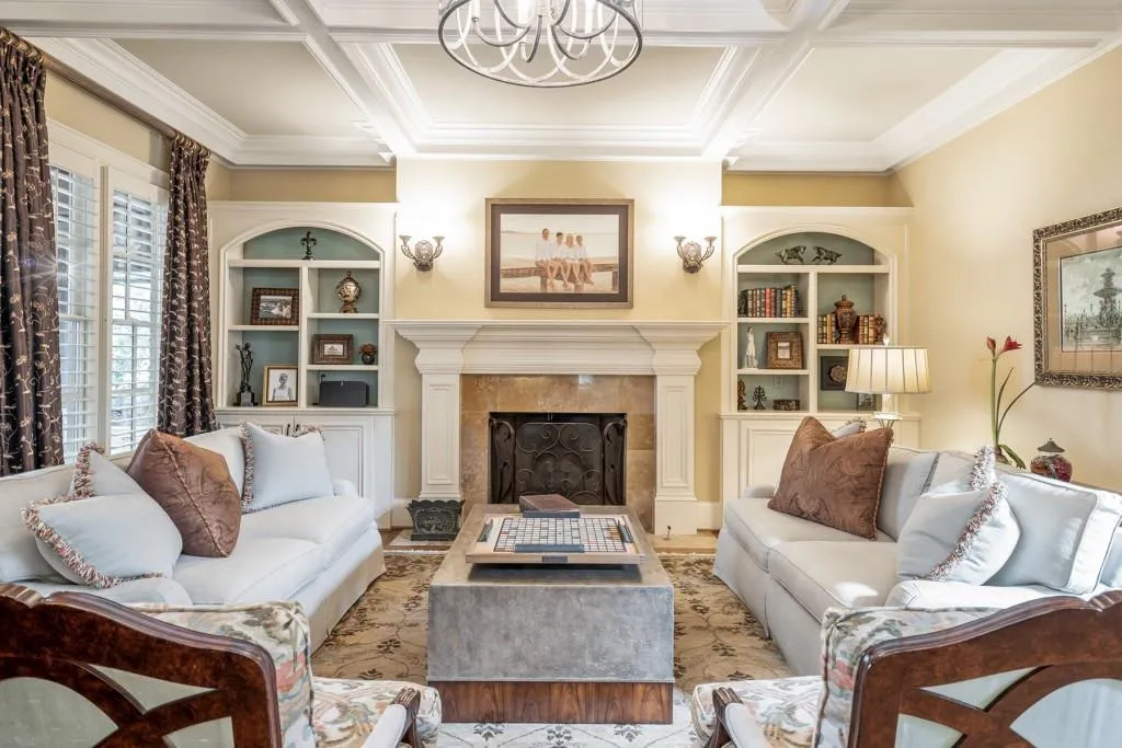655 Colebrook Court, Sandy Springs, Georgia 30327, 7 Bedrooms Bedrooms, ,8 BathroomsBathrooms,Residential,Sold,655 Colebrook Court,6509497