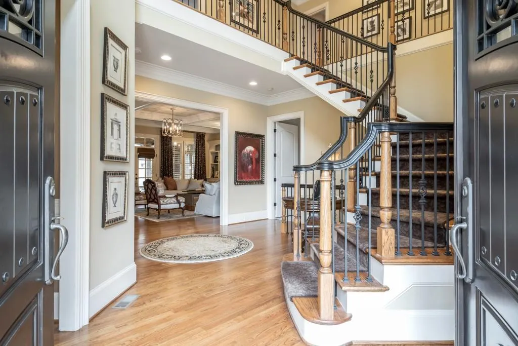 655 Colebrook Court, Sandy Springs, Georgia 30327, 7 Bedrooms Bedrooms, ,8 BathroomsBathrooms,Residential,Sold,655 Colebrook Court,6509497