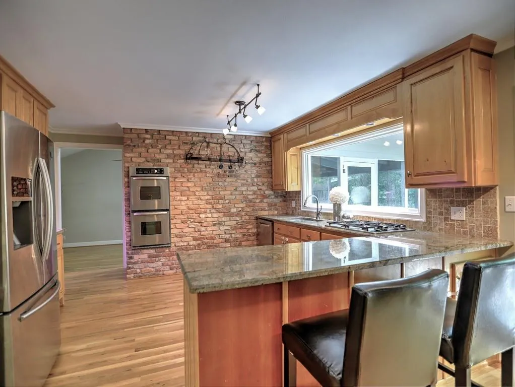 365 Earlston Drive, Sandy Springs, Georgia 30328, 4 Bedrooms Bedrooms, ,3 BathroomsBathrooms,Residential,Sold,365 Earlston Drive,6543960