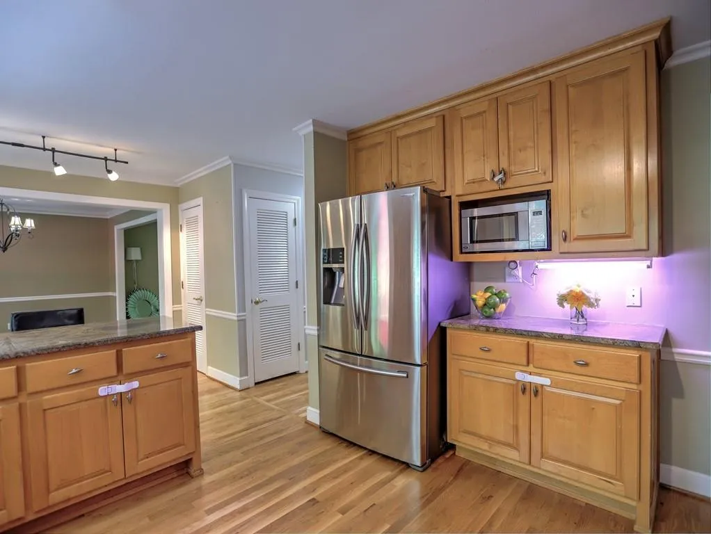 365 Earlston Drive, Sandy Springs, Georgia 30328, 4 Bedrooms Bedrooms, ,3 BathroomsBathrooms,Residential,Sold,365 Earlston Drive,6543960