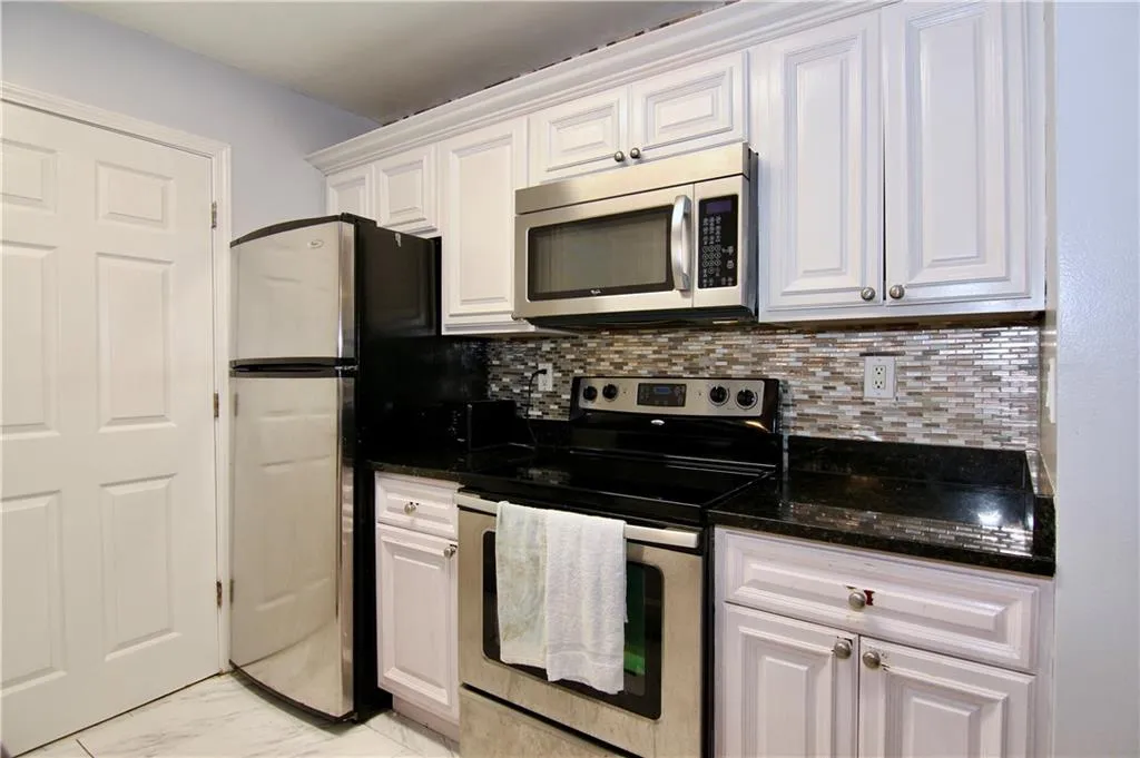 3112 Santa Fe Parkway, Sandy Springs, Georgia 30350, 2 Bedrooms Bedrooms, ,2 BathroomsBathrooms,Residential,Sold,3112 Santa Fe Parkway,6976704